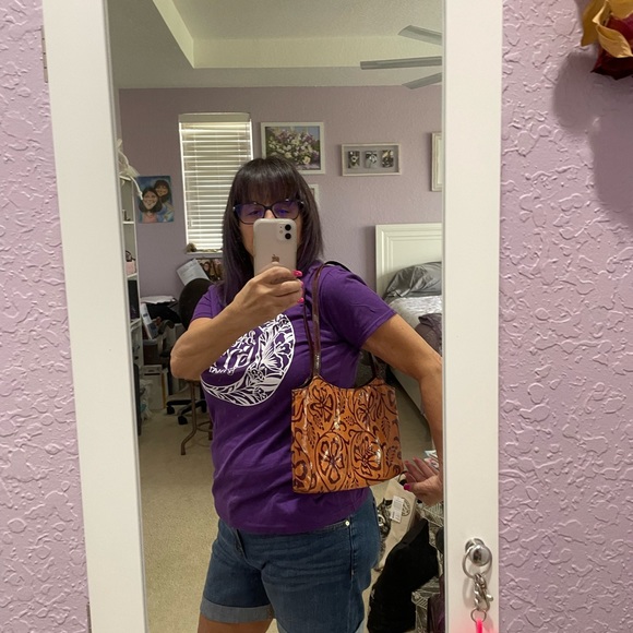 NWOT all leather shoulder bag. Orange w/deep red design - Picture 10 of 10